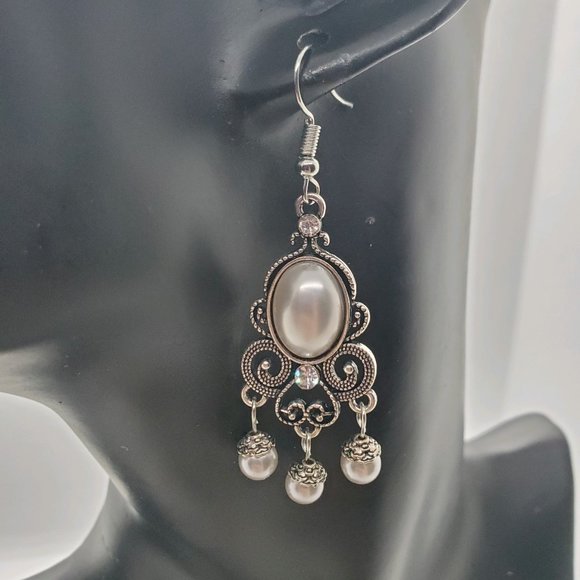 Beautiful Ornate Silver Earrings - Picture 3 of 7